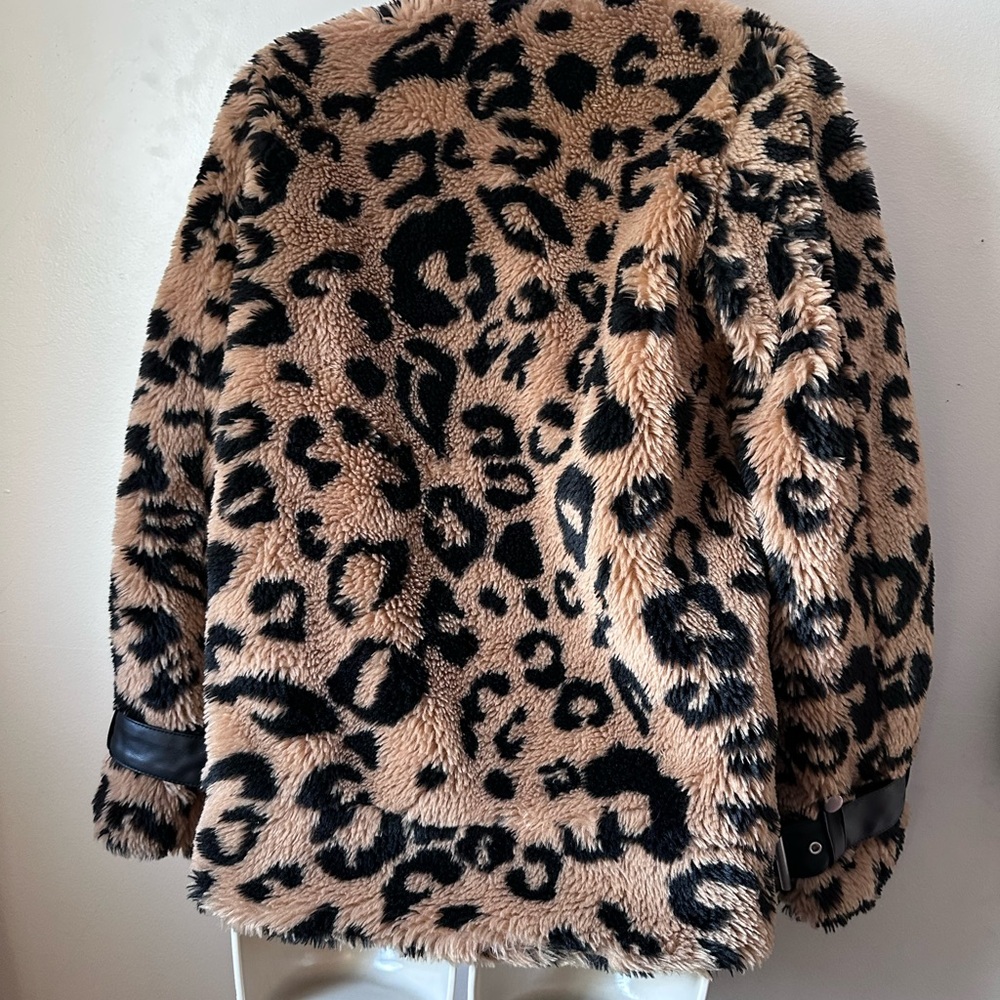 Faux Fur Teddy Biker Jacket

Avec Les Filles - Picture 15 of 16